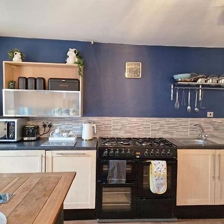 Apartament The Kings Denbigh Zewnętrze zdjęcie