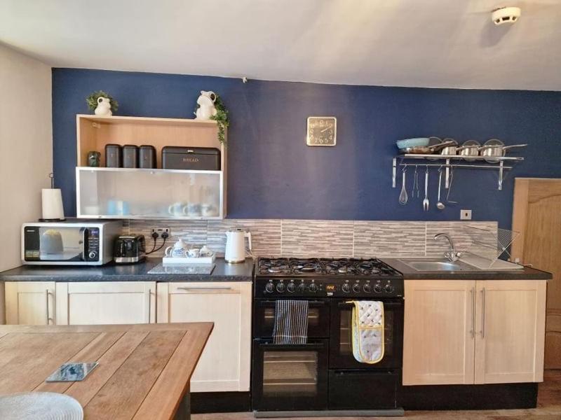 Apartament The Kings Denbigh Zewnętrze zdjęcie